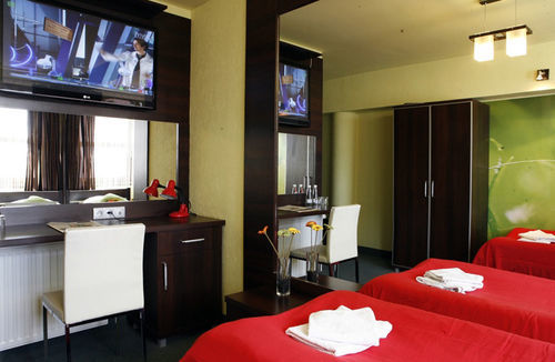 Hotel Sunny Poznań Esterno foto